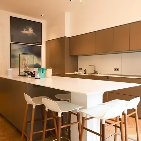 3ch | 4 Pers | balcon Filant | notre Dame De