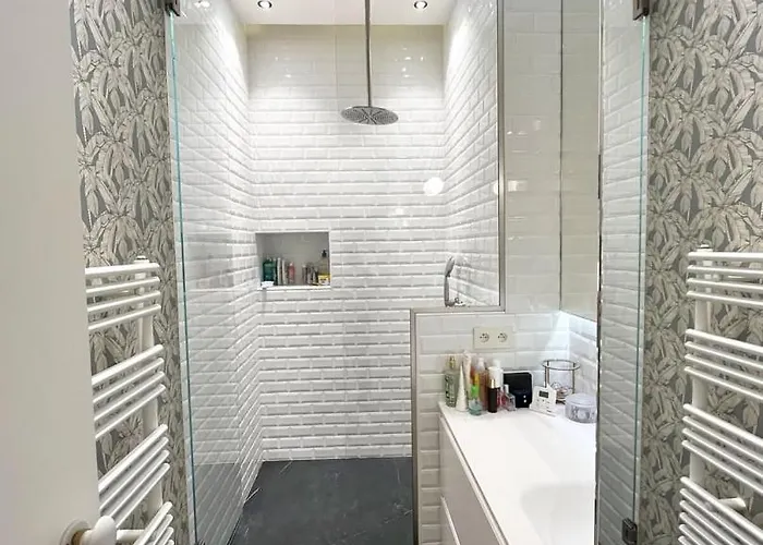 3ch | 4 Pers | balcon Filant | notre Dame De Apartment Paris