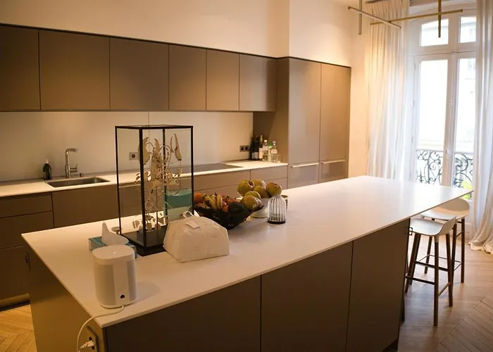 3ch | 4 Pers | balcon Filant | notre Dame De Apartment Paris