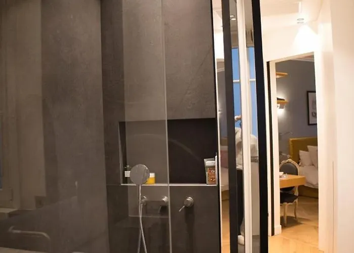 3ch | 4 Pers | balcon Filant | notre Dame De Apartment